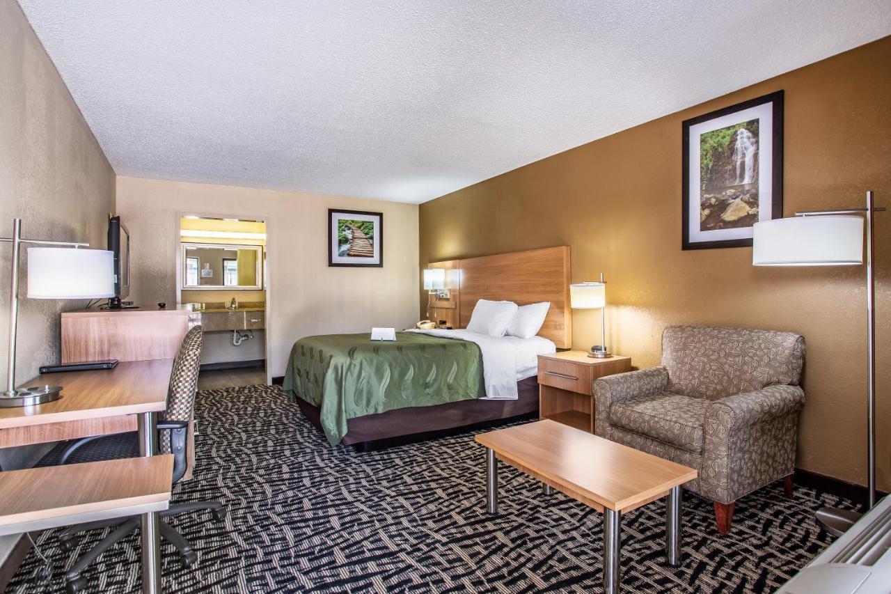 Quality Inn Μπόουλινγκ Γκριν Εξωτερικό φωτογραφία