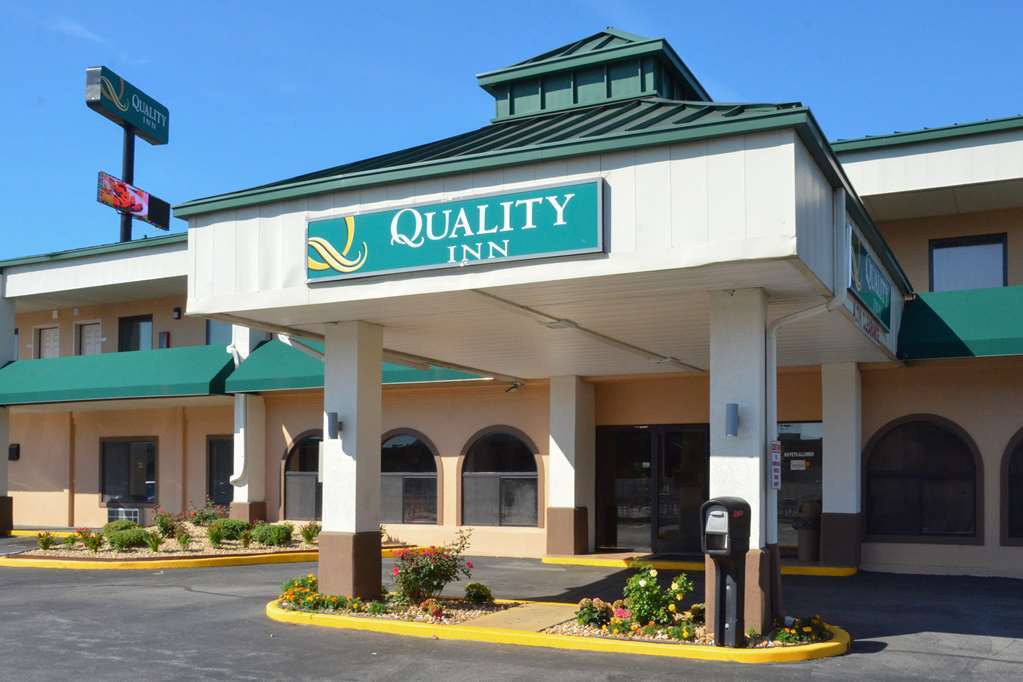 Quality Inn Μπόουλινγκ Γκριν Εξωτερικό φωτογραφία