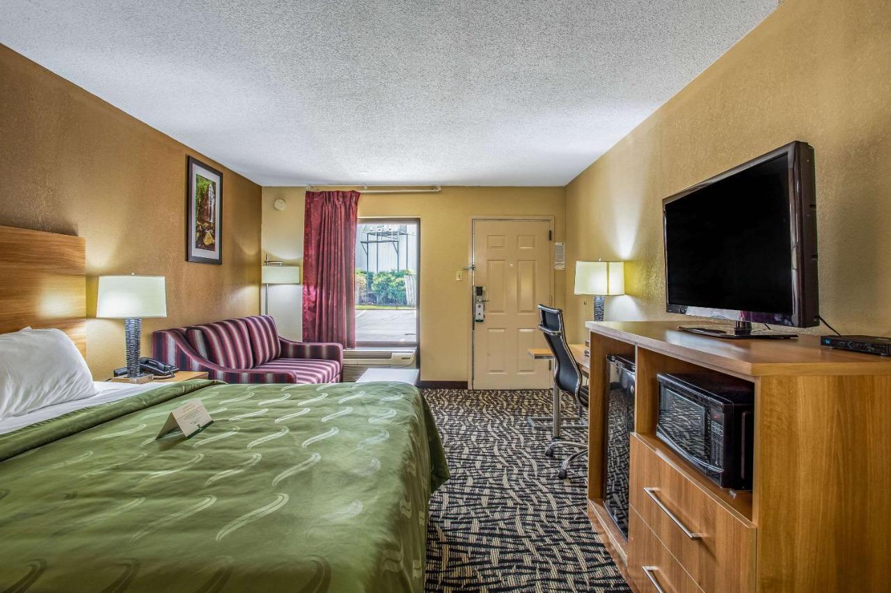 Quality Inn Μπόουλινγκ Γκριν Εξωτερικό φωτογραφία