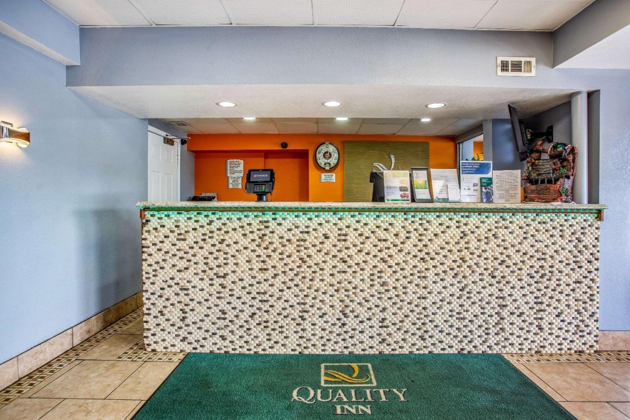 Quality Inn Μπόουλινγκ Γκριν Εξωτερικό φωτογραφία