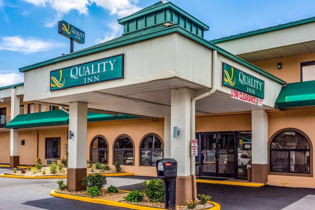 Quality Inn Μπόουλινγκ Γκριν Εξωτερικό φωτογραφία