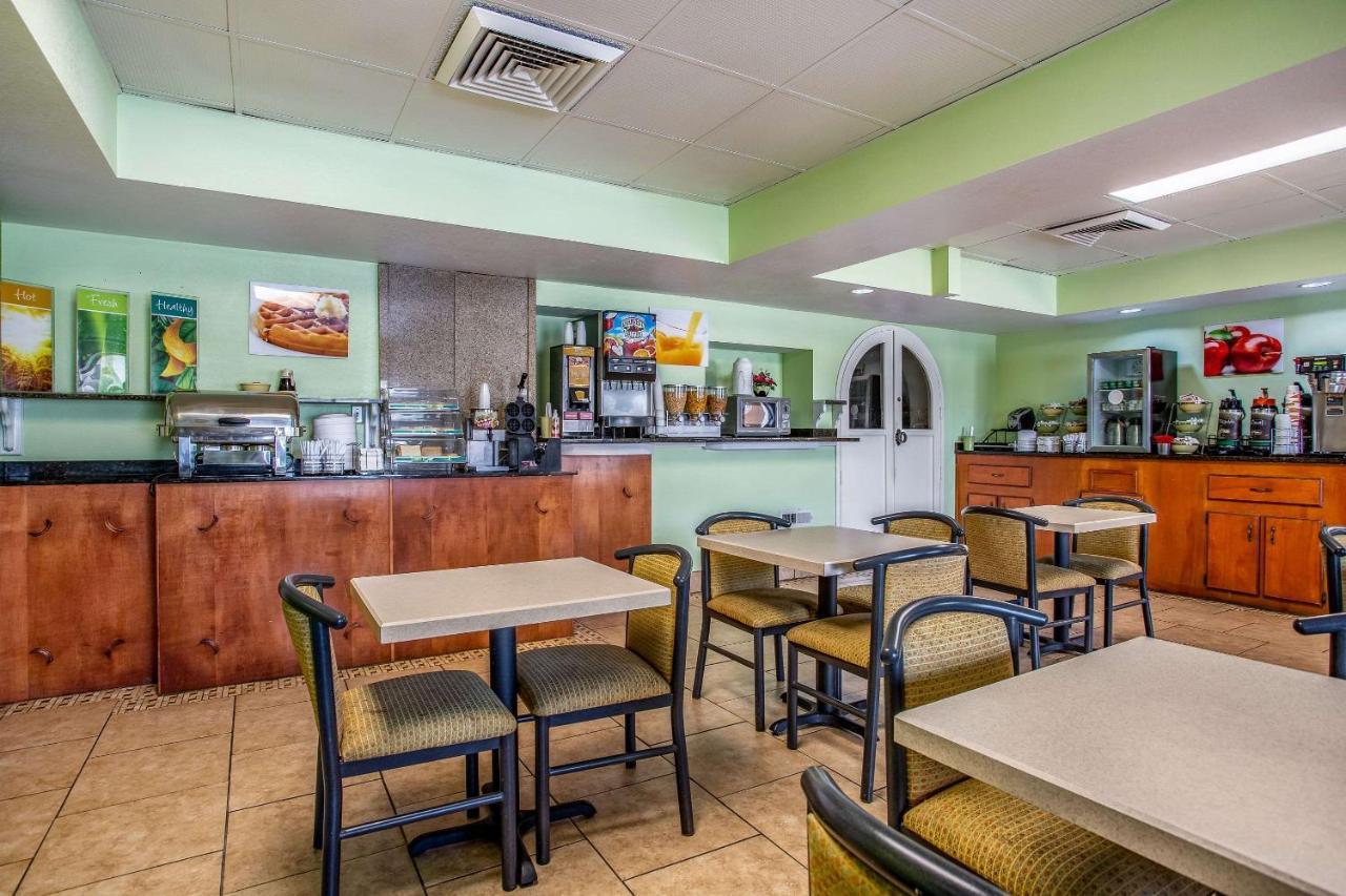 Quality Inn Μπόουλινγκ Γκριν Εξωτερικό φωτογραφία